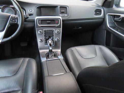 Used 2016 Volvo V60 T5 Premier AWD/4WD image 14