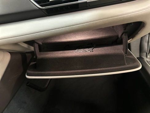 Used 2015 BMW i8 image 30