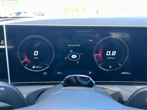 Used 2025 Hyundai Santa Cruz Limited AWD/4WD image 14