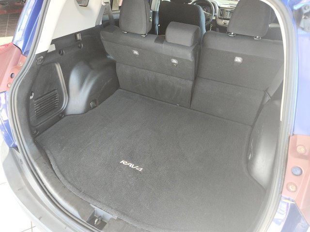 Used 2014 Toyota RAV4 XLE AWD/4WD image 31
