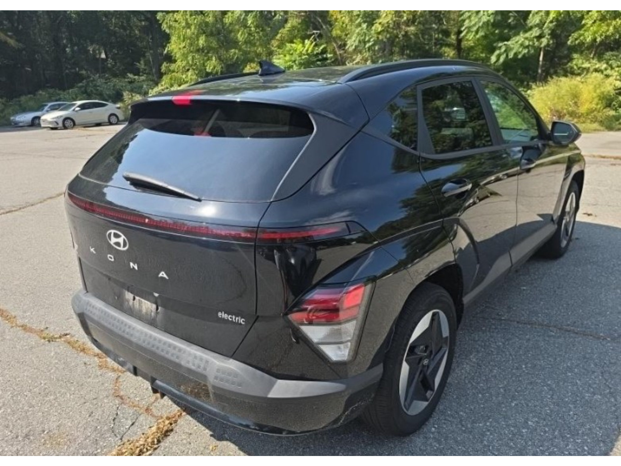 Used 2024 Hyundai Kona SEL FWD image 3