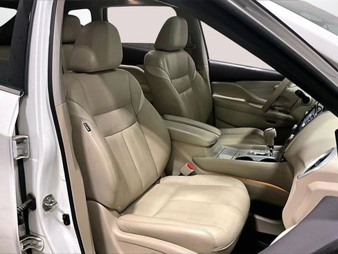 Used 2017 Nissan Murano Platinum image 28