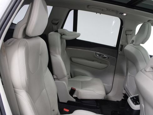Used 2022 Volvo XC90 T8 Inscription w/ Advanced Package AWD/4WD image 26
