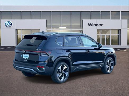 New 2026 Volkswagen Taos SE AWD/4WD image 5