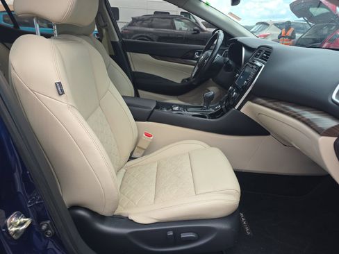 Used 2017 Nissan Maxima Platinum FWD image 10