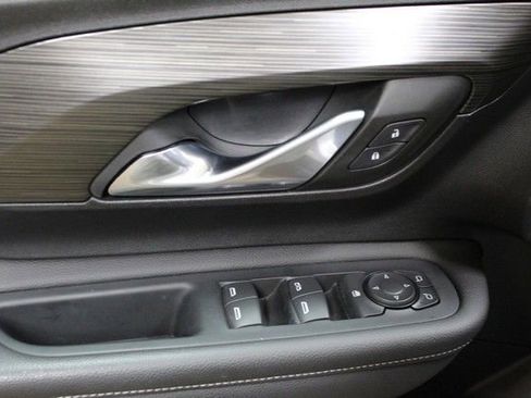 Certified 2024 GMC Terrain SLE AWD/4WD image 16