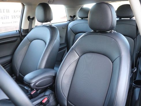 Used 2016 MINI Cooper 2-Door Hardtop image 13