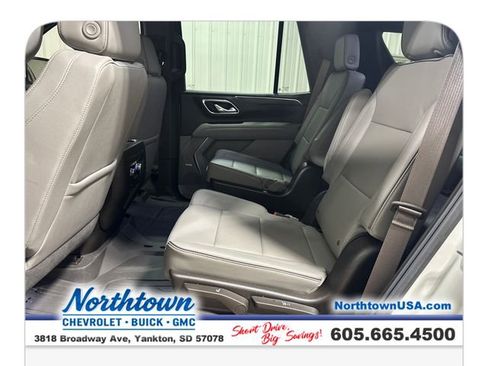 Used 2023 GMC Yukon SLT w/ SLT Premium Package AWD/4WD image 29