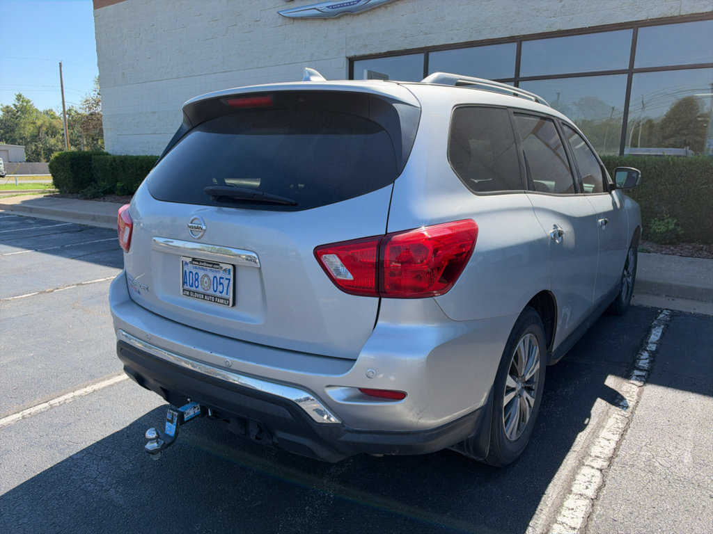 Used 2019 Nissan Pathfinder S FWD image 6