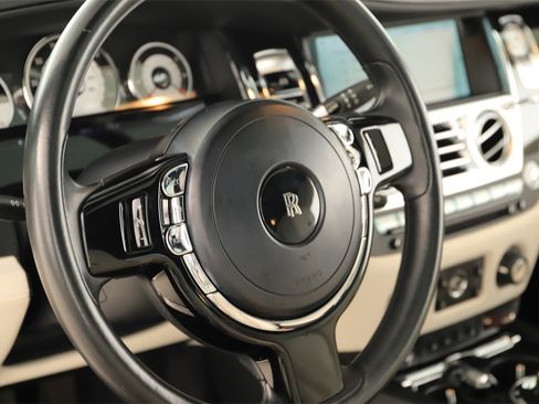 Used 2015 Rolls-Royce Wraith image 16