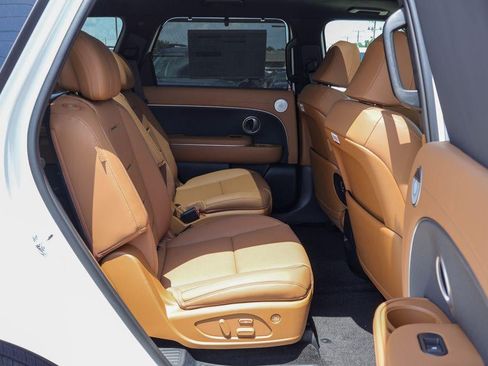 New 2026 Hyundai Palisade Calligraphy FWD image 10