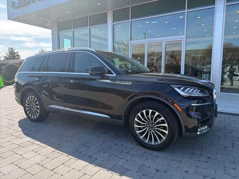 Used 2021 Lincoln Aviator Reserve w/ Elements Package Plus image 4