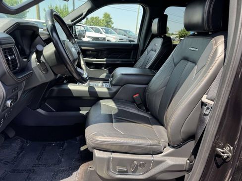 Used 2022 Ford Expedition Max Platinum AWD/4WD image 21