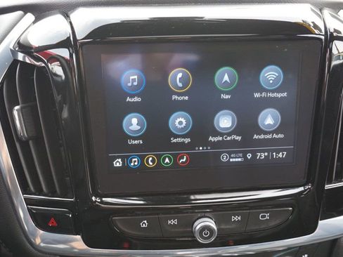 Used 2023 Chevrolet Traverse Premier image 32