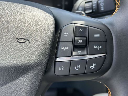 Used 2025 Ford Maverick Tremor AWD/4WD image 21
