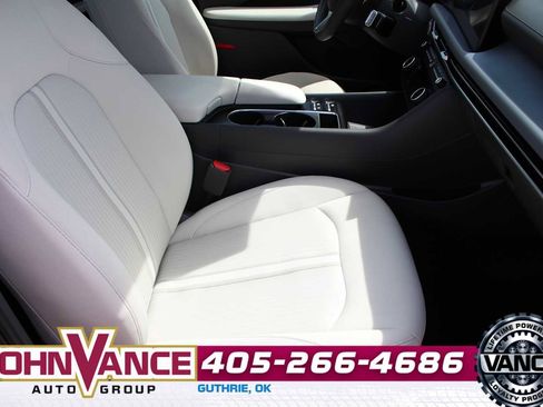 Used 2024 Hyundai Sonata SEL FWD image 16