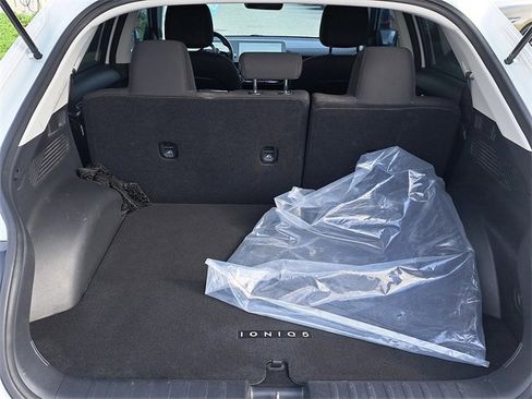 Used 2023 Hyundai Ioniq 5 SE image 8
