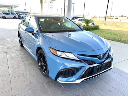 Used 2024 Toyota Camry XSE image 3