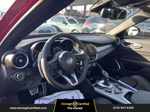 Used 2023 Alfa Romeo Giulia Veloce image 16