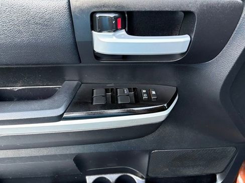 Used 2017 Toyota Tundra SR5 w/ SR5 Upgrade Package image 10