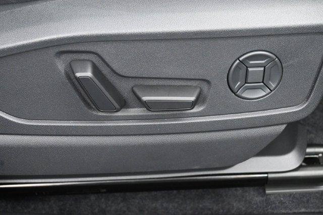 Used 2025 Audi Q5 Premium AWD/4WD image 36