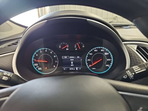 Used 2024 Chevrolet Malibu LT FWD image 18