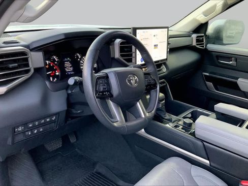 Used 2023 Toyota Tundra Limited AWD/4WD image 17