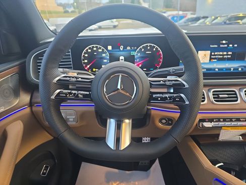 New 2026 Mercedes-Benz GLS 450 4MATIC image 14