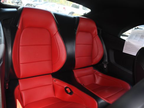 Used 2019 Ford Mustang Premium w/ Equipment Group 201A RWD image 22