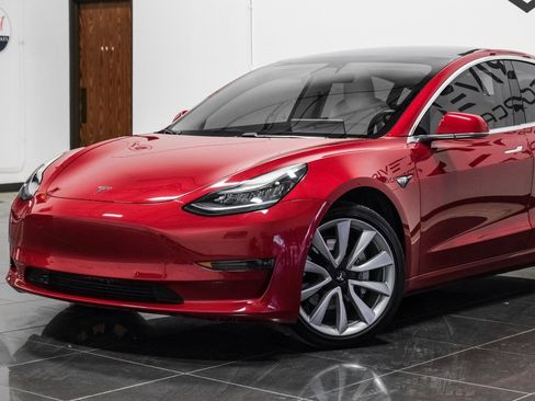 Used 2018 Tesla Model 3 Long Range image 9