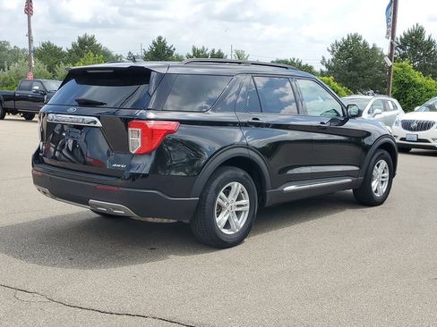 Certified 2024 Ford Explorer XLT w/ Equipment Group 202A AWD/4WD image 4