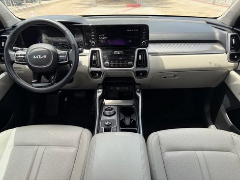 Used 2023 Kia Sorento EX FWD image 23
