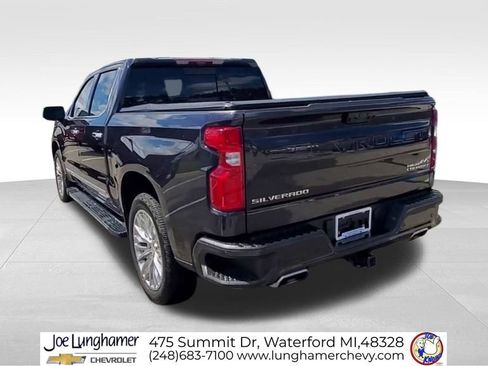 Certified 2024 Chevrolet Silverado 1500 High Country w/ Technology Package AWD/4WD image 8