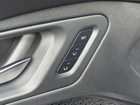 Certified 2023 Nissan Ariya FWD image 23