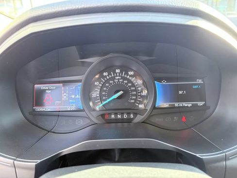 Used 2023 Ford Edge SE w/ Black Appearance Package AWD/4WD image 18
