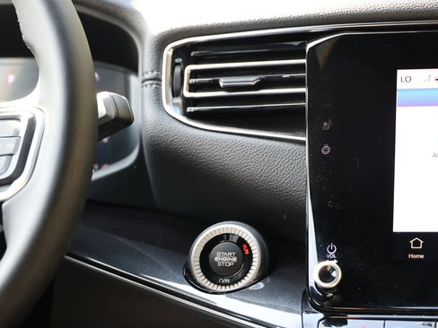 Used 2023 Jeep Wagoneer L 4WD image 18