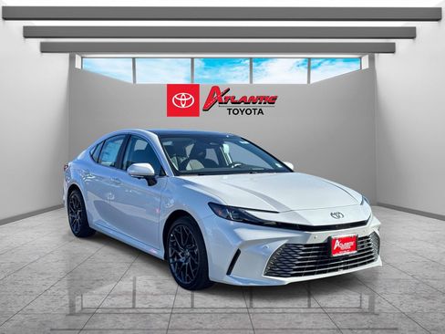 New 2026 Toyota Camry XLE image 4