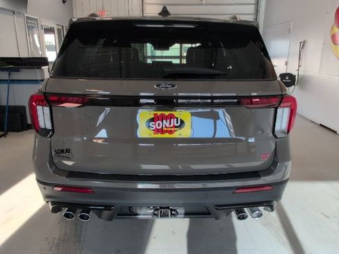 New 2026 Ford Explorer ST image 4