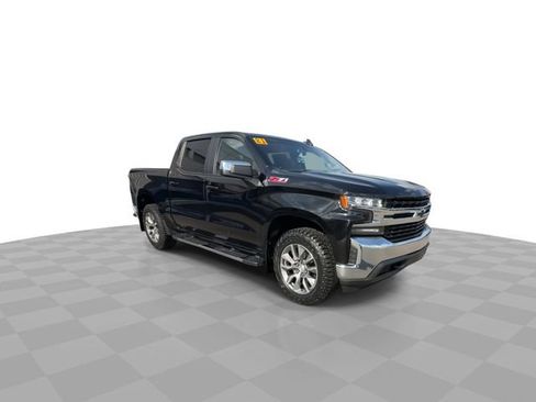 Used 2021 Chevrolet Silverado 1500 LT AWD/4WD image 2