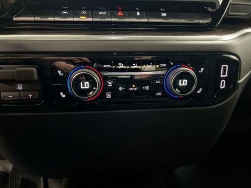 New 2026 Chevrolet Silverado 1500 RST AWD/4WD image 17