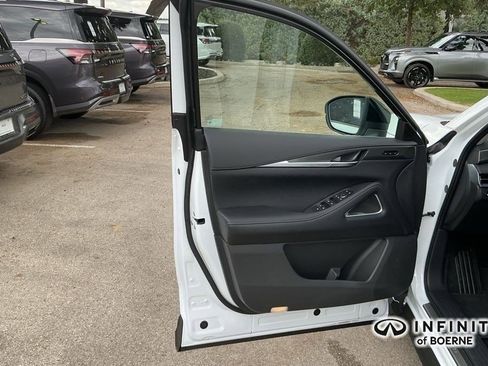 New 2026 INFINITI QX60 Luxe w/ Family Package image 23