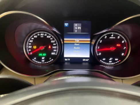Used 2016 Mercedes-Benz C 300 Sedan image 23
