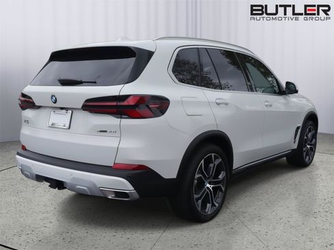 New 2026 BMW X5 xDrive40i w/ Climate Comfort Package AWD/4WD image 8