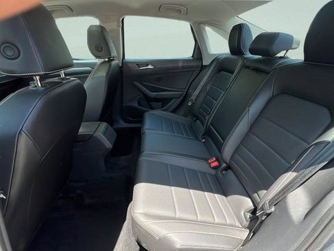 Used 2024 Volkswagen Jetta SE FWD image 10