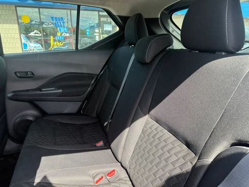 Used 2021 Nissan Kicks S FWD image 20