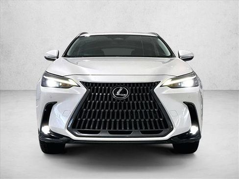 Used 2024 Lexus NX 250 FWD image 3