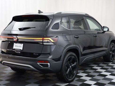 New 2025 Volkswagen Taos SEL w/ Black Wheel Plus Package image 18