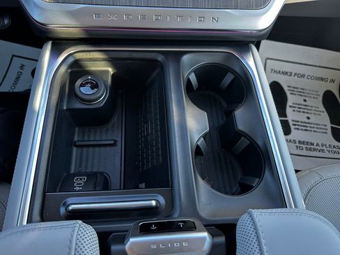 New 2025 Ford Expedition Platinum w/ Platinum Ultimate Package image 81
