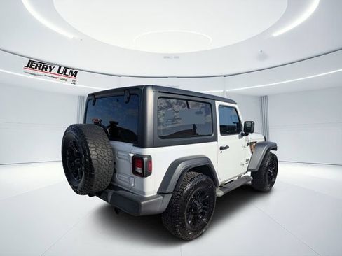 Used 2020 Jeep Wrangler Sport AWD/4WD image 3