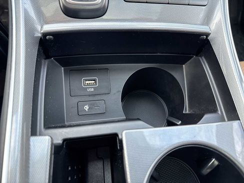 Used 2023 Hyundai Santa Fe Calligraphy w/ Winter Weather Package image 30